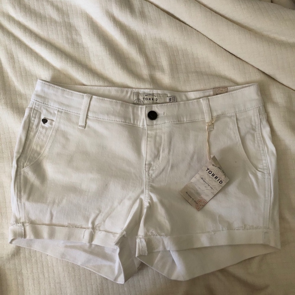 Size 10 torrid white Jean shorts